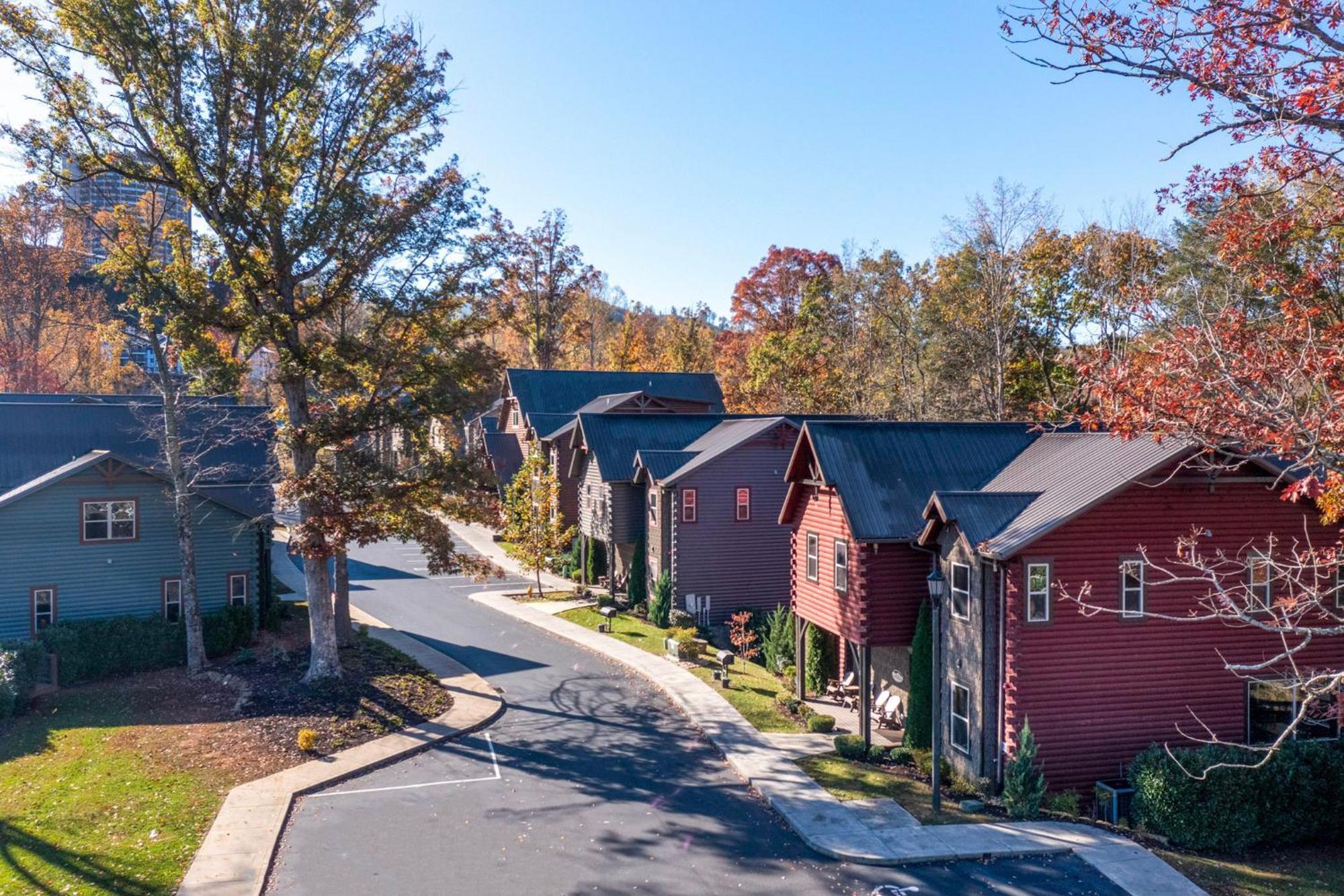 The Great Maple Retreat By Stony Brook Cabins Gatlinburg Exterior photo