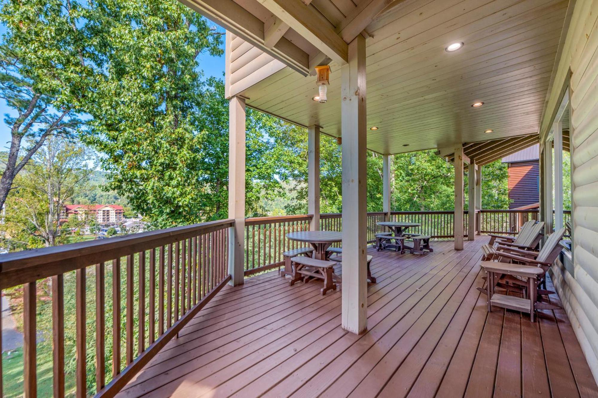 The Great Maple Retreat By Stony Brook Cabins Gatlinburg Exterior photo